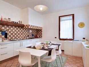 500 bed and breakfast