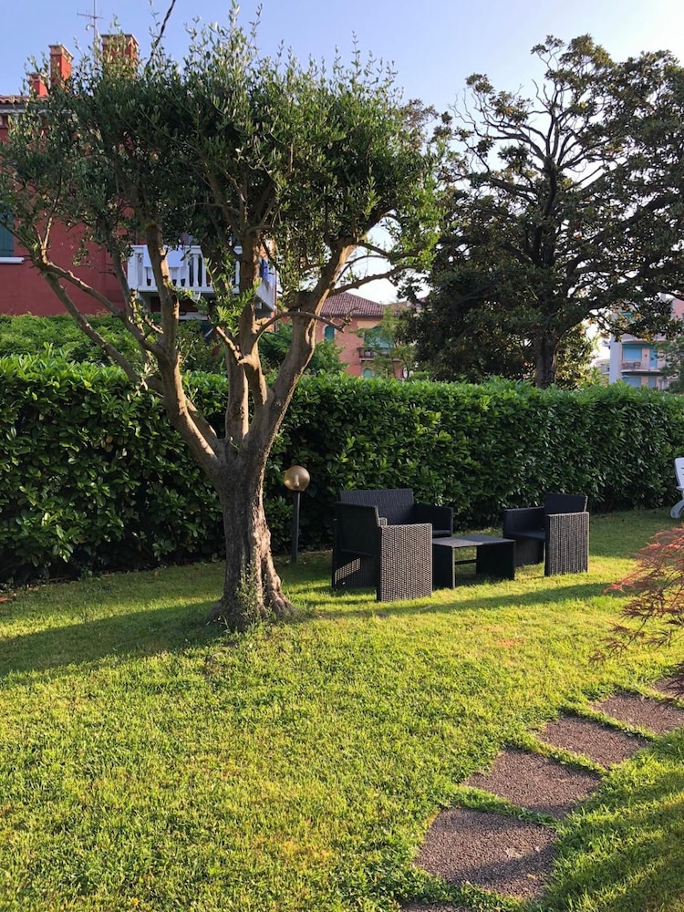 500 bed and breakfast