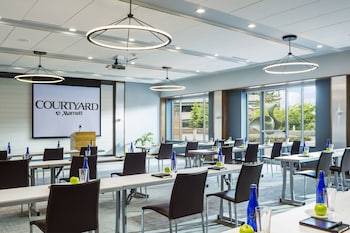 courtyard marriott burlington harbor