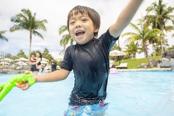 kanucha bay hotels and villas