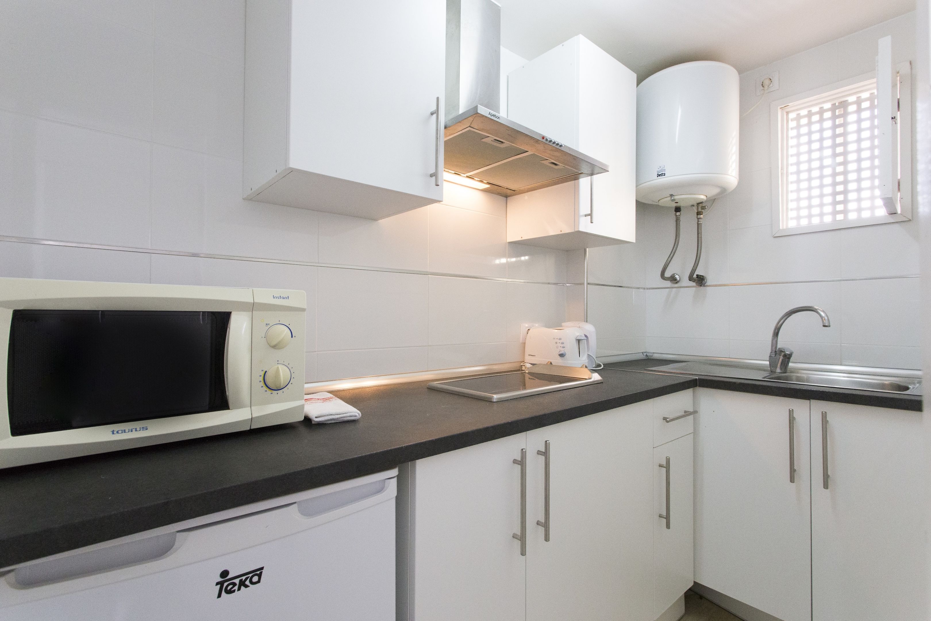 las palomas apartments econotels