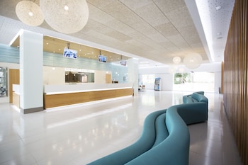 invisa hotel club cala blanca