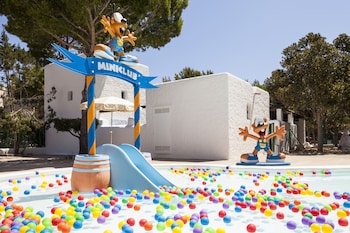 invisa hotel club cala blanca