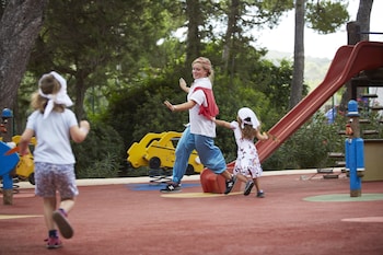 invisa hotel club cala blanca