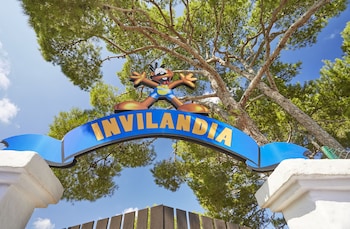 invisa hotel club cala blanca