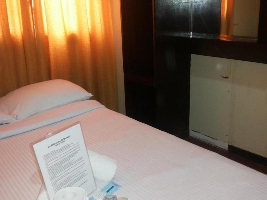 la bella casa de boracay