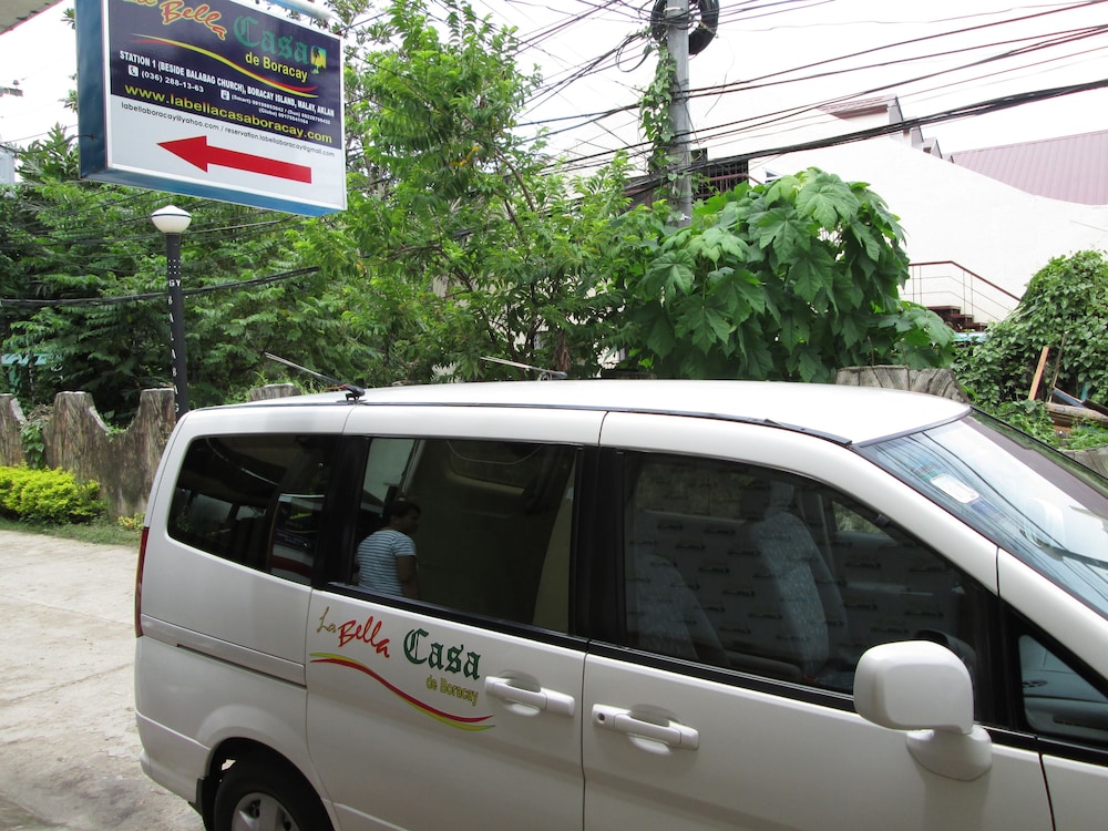 la bella casa de boracay