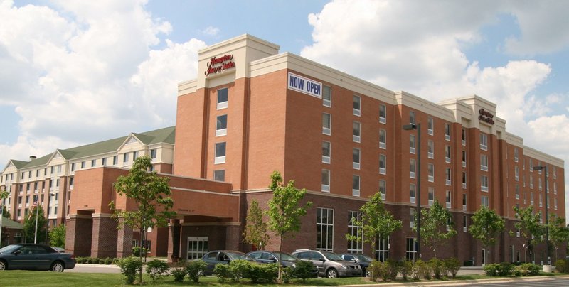 Hampton Inn & Suites Detroit / Airport - Romulus