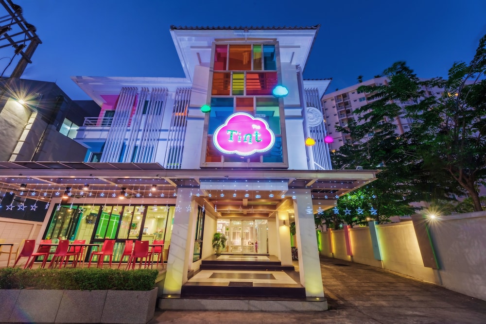 the tint at phuket town