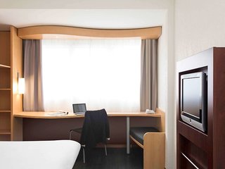 Ibis Geneve Centre Gare,Saint-Gervais / Des Grottes>>Geneva,3 star