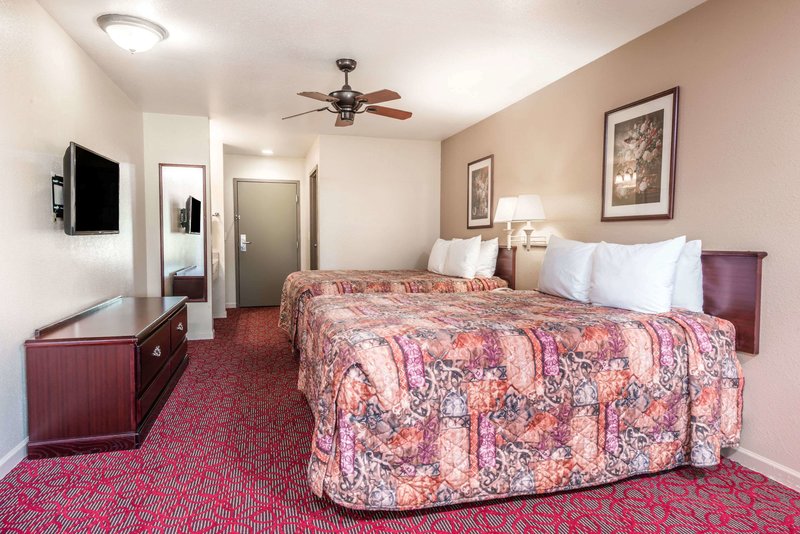 days inn by wyndham st peters st charles