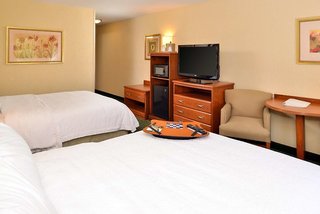 Hampton Inn & Suites St. Louis-Edwardsville,Edwardsville>>Collinsville,3 star