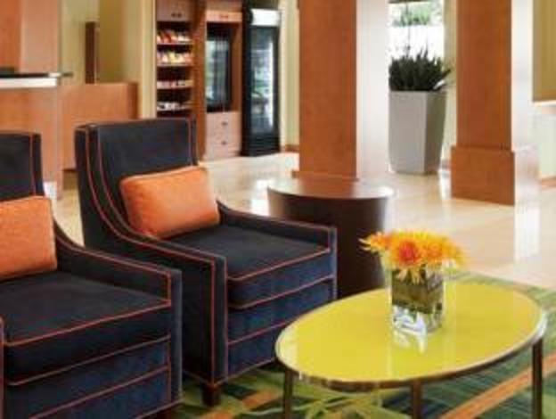 fairfield inn and suites by marriott winnipeg