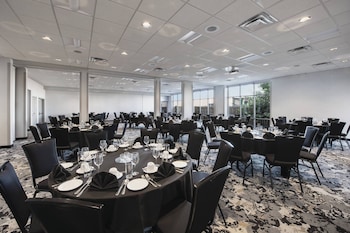 fairfield inn and suites by marriott winnipeg