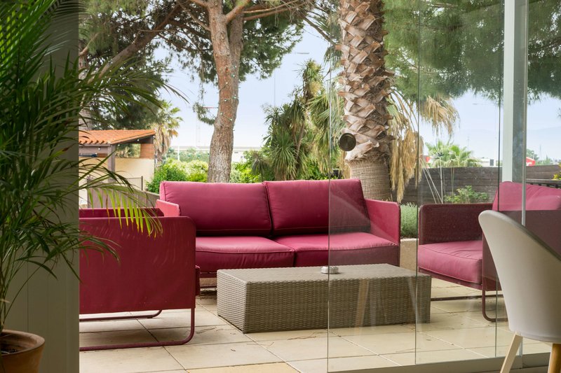 holiday inn perpignan by ihg
