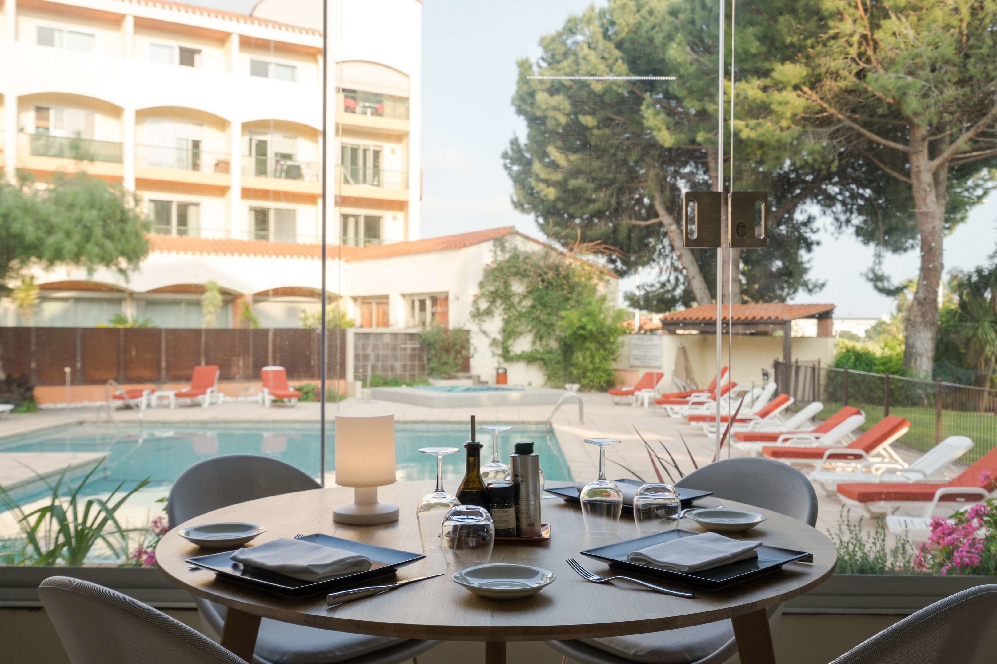 holiday inn perpignan by ihg