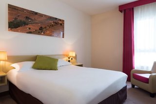 holiday inn perpignan by ihg