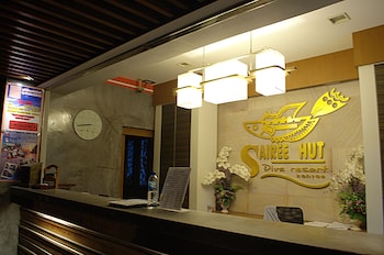 sairee hut resort koh tao