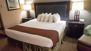 Quality Inn & Suites Charleston - Civic Center,South Charleston>>Charleston,3 star