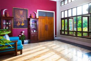 The Fair House Beach Resort & Hotel,Near Phetch Buncha Thai Boxing Stadium,4 star