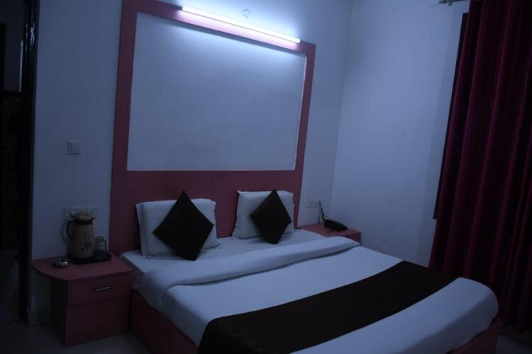 hotel vivek inn katra