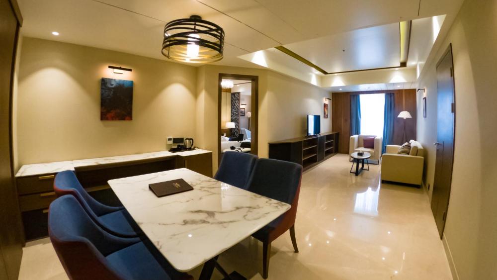 hotel avinash international