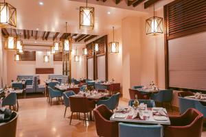 hotel avinash international