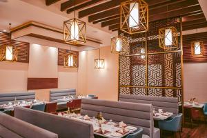 hotel avinash international