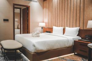 hotel avinash international