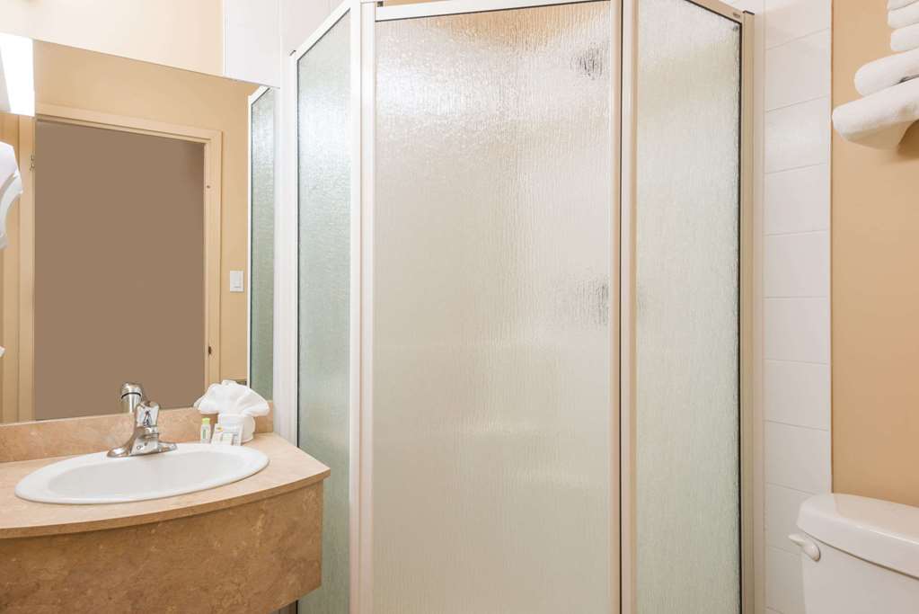 super 8 by wyndham sainte agathe des monts