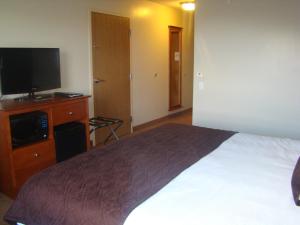 Super 8 By Wyndham Sainte Agathe Des Monts,Quebec>>Montreal,2.5 star