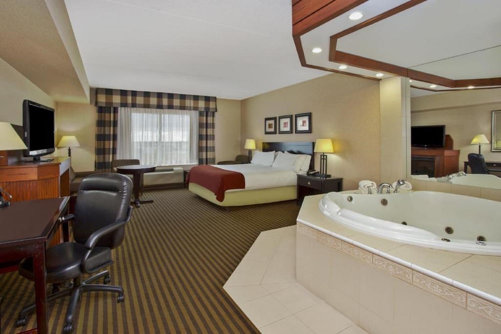 newmarket hotel and suites