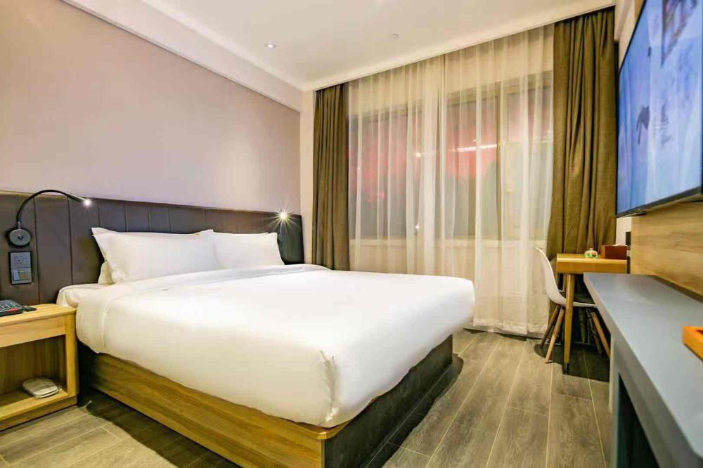 hanting premium hotel yanan pagoda mountain