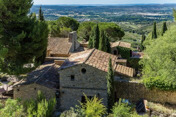 Garrigae Abbaye De Sainte Croix,Bonnieux>>Aix-En-Provence,4 star