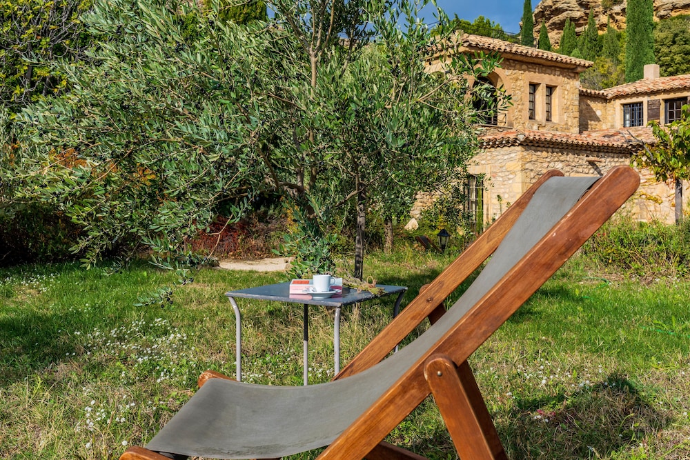 garrigae abbaye de sainte croix