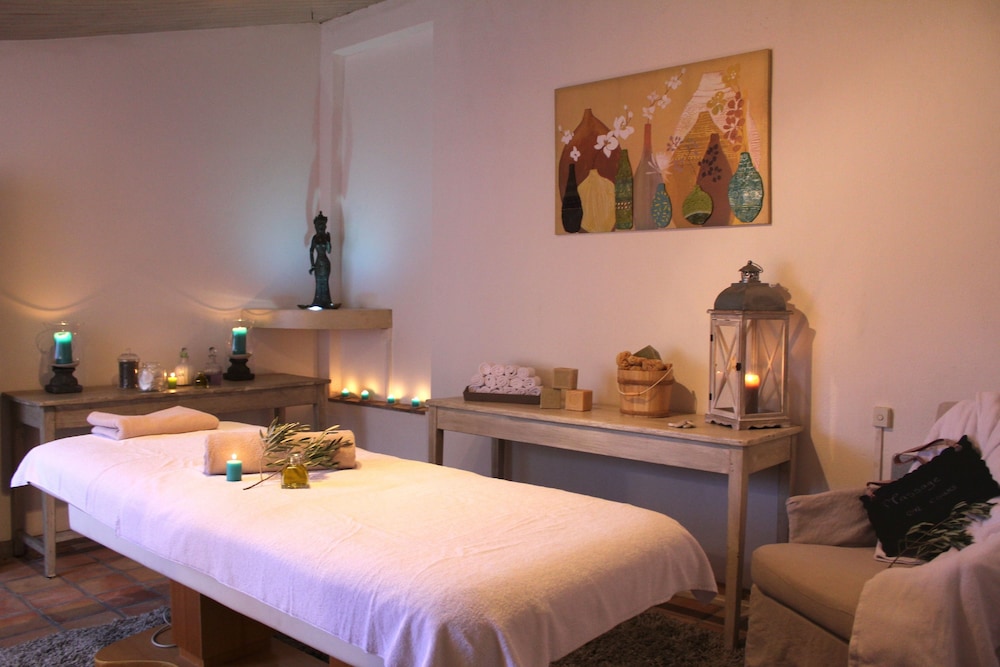 garrigae abbaye de sainte croix