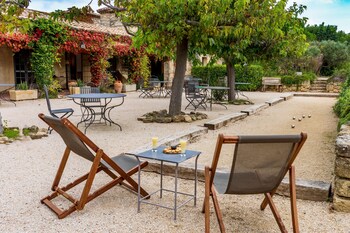 garrigae abbaye de sainte croix