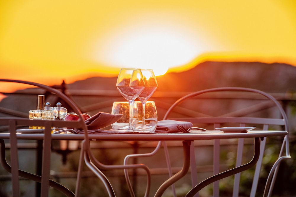 garrigae abbaye de sainte croix