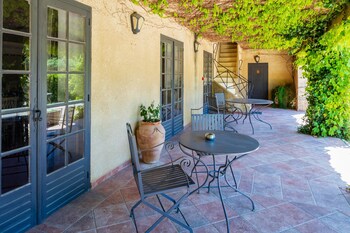 garrigae abbaye de sainte croix