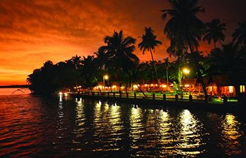 Vedic Village Retreat,Near Thiruvanchikulam Mahadeva Temple,3 star
