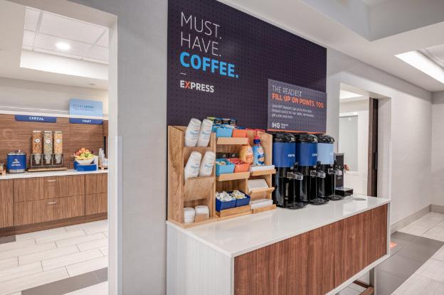 holiday inn express and suites vandalia an ihg hotel