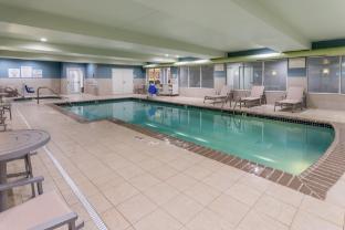 holiday inn express and suites vandalia an ihg hotel