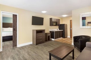 hawthorn extended stay by wyndham saint robert