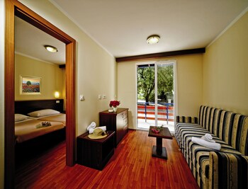 smart selection holiday resort medveja