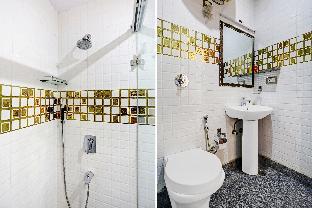 super townhouse prakash continental near netaji subhash place metro station