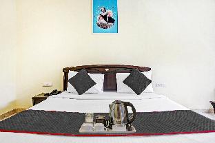 super townhouse prakash continental near netaji subhash place metro station