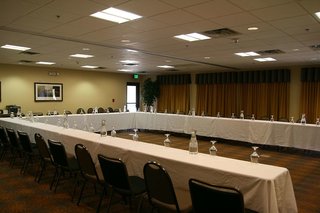 hampton inn and suites pueblo north