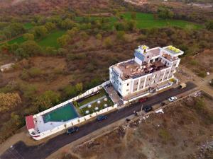 hotel paramount udaipur