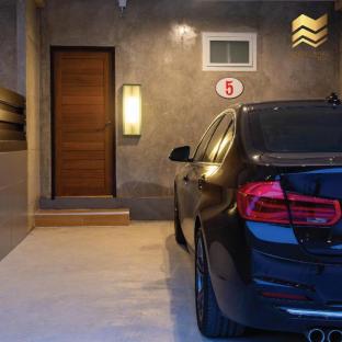 Secret Hotel,,3 star