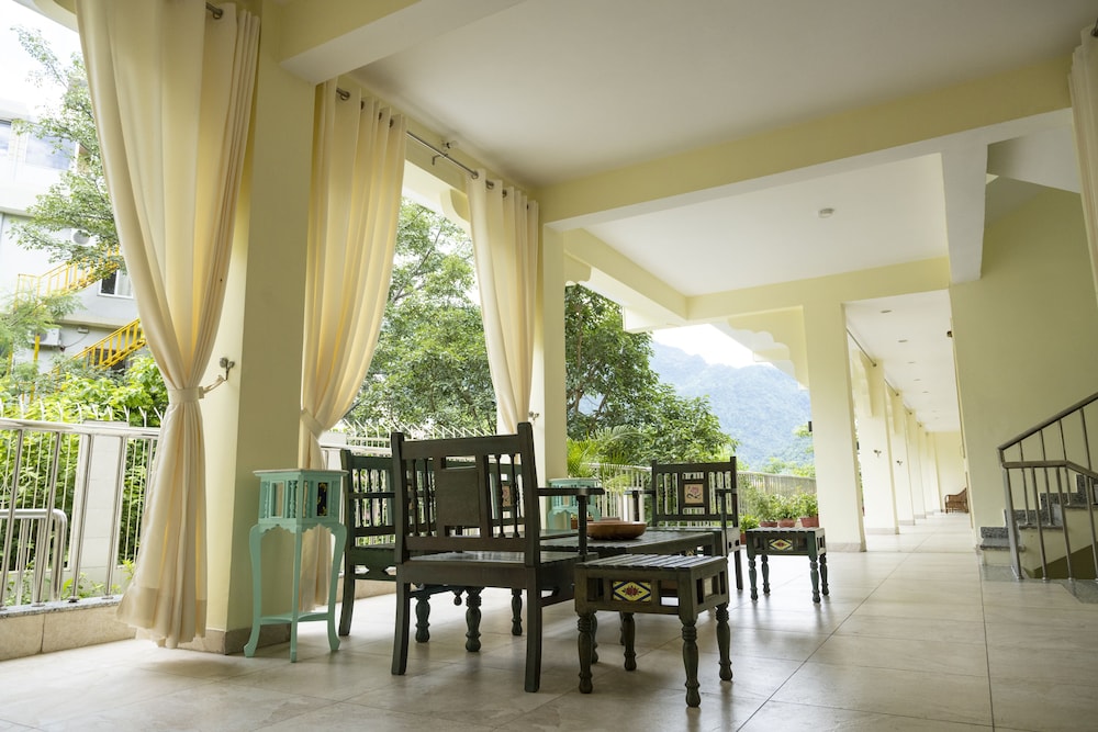 maharishi ayurveda boutique wellness retreat